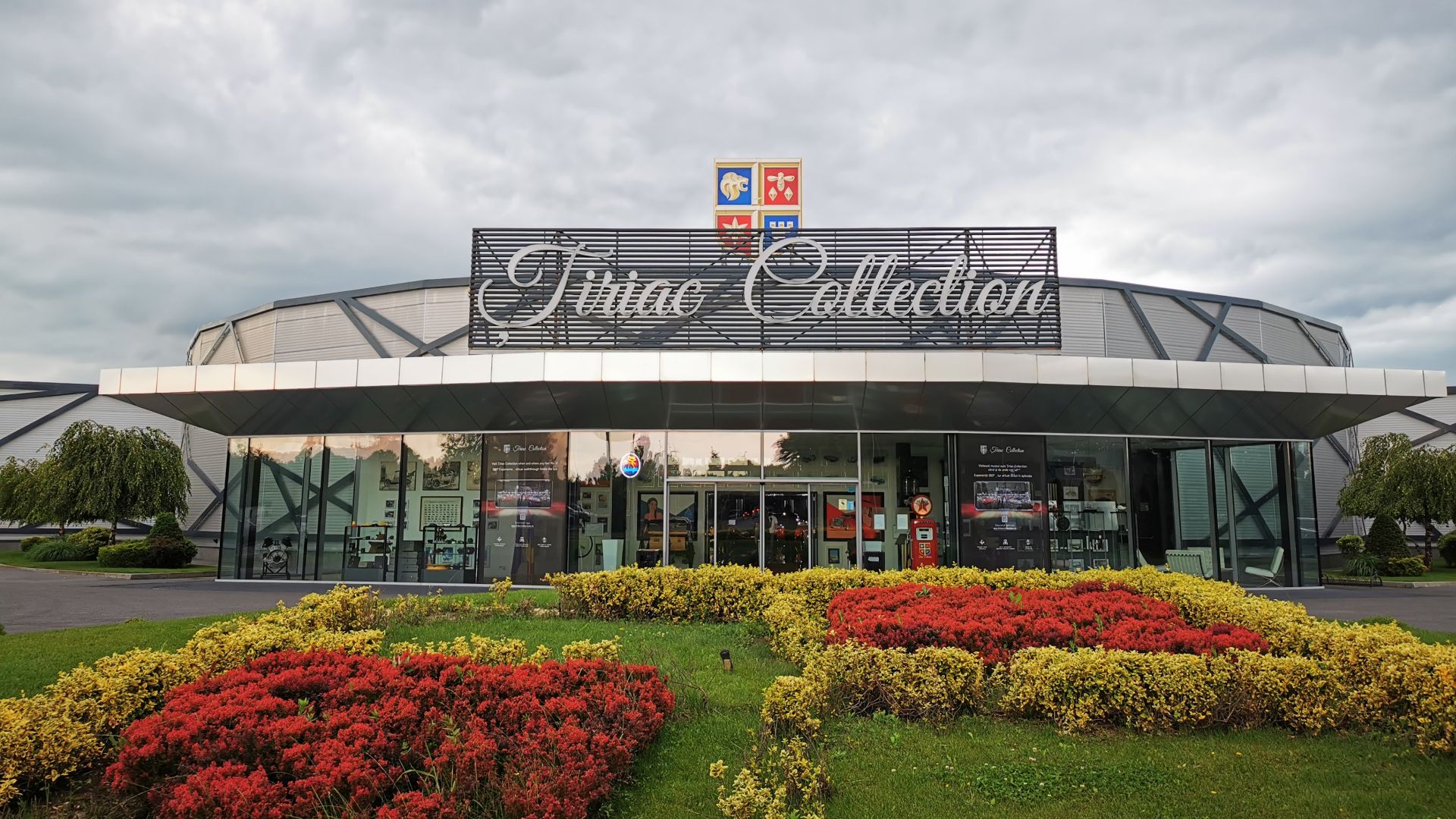 Țiriac Collection - Exterior