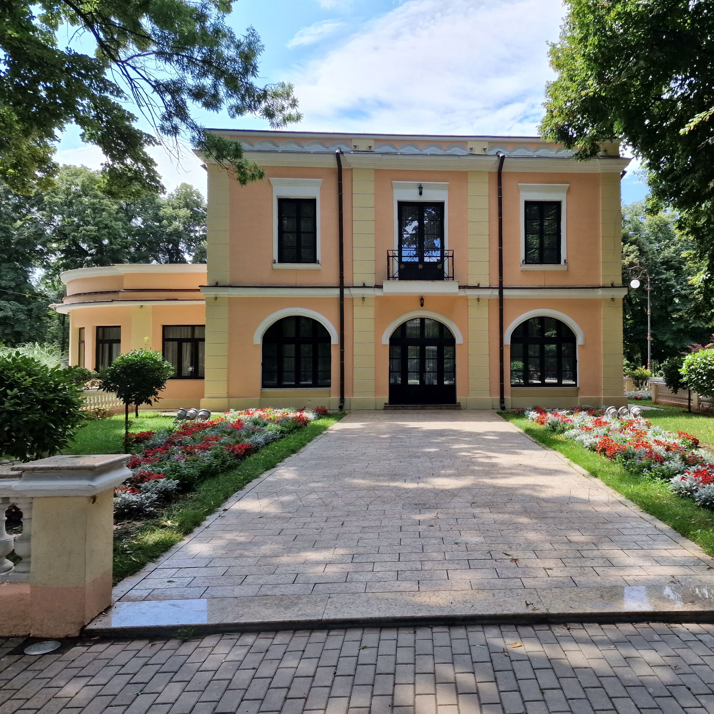 Parcul Romanescu - Casa Bibescu