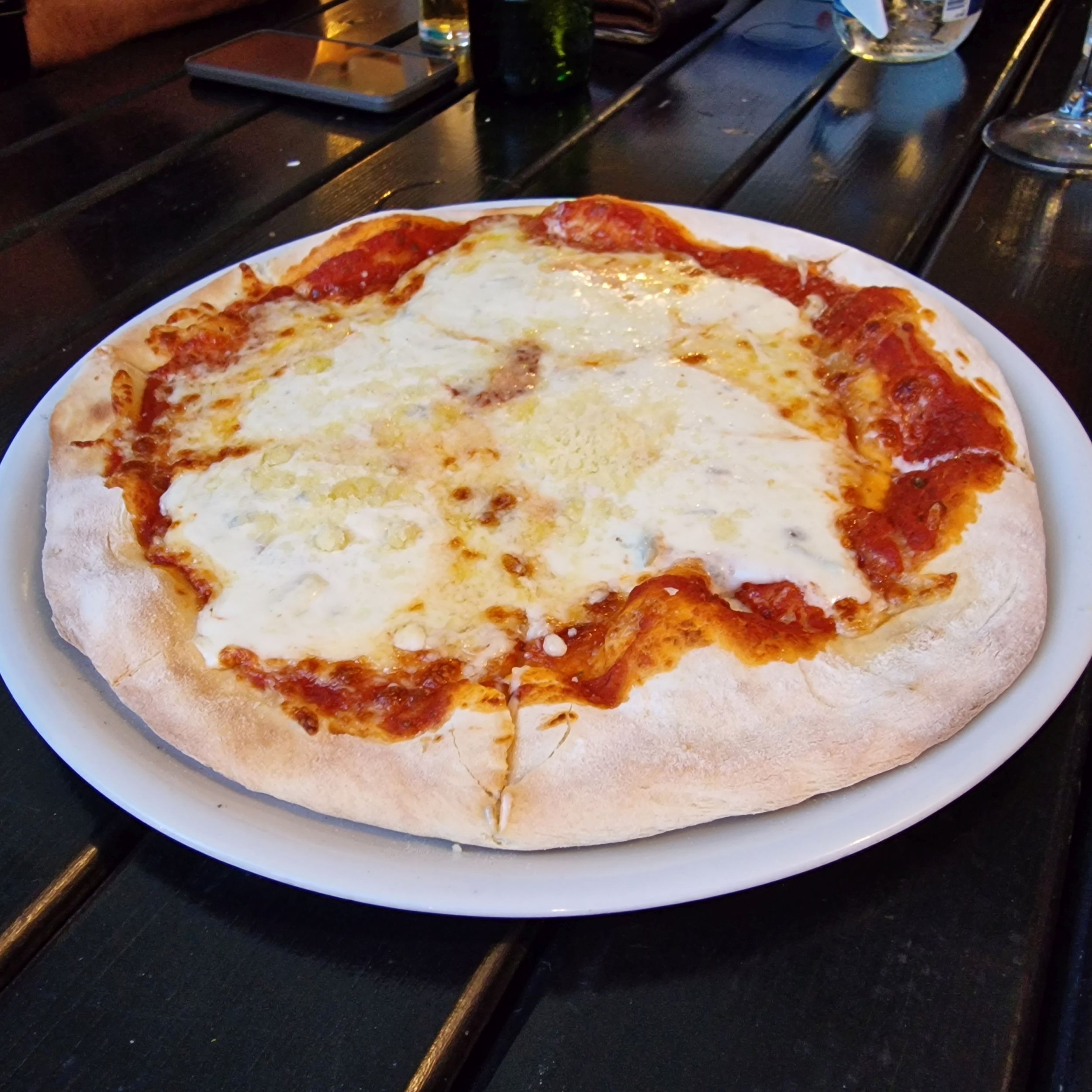 Restaurant Capriccio, Deva - pizza Quattro Formaggi
