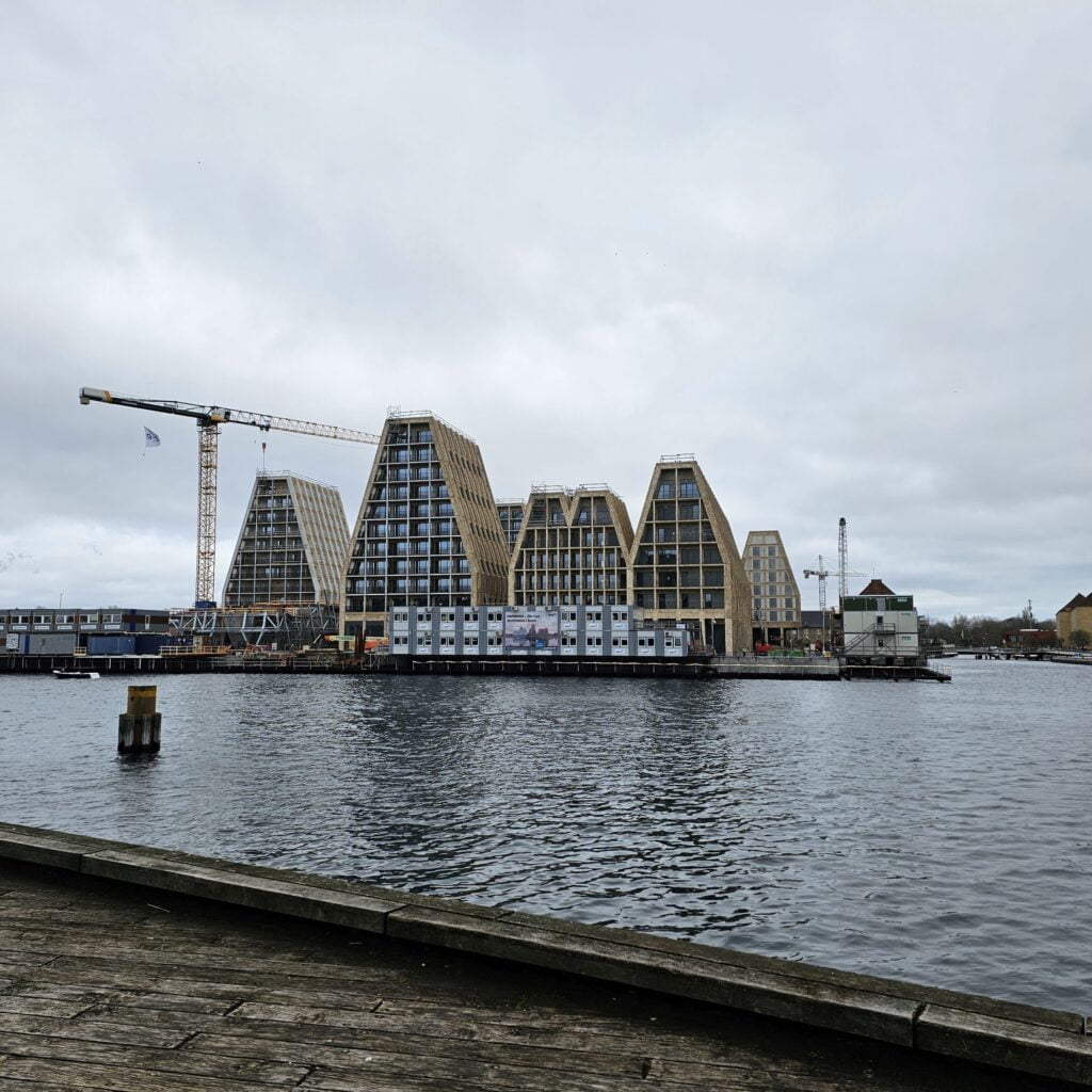 Copenhaga - clădiri pe Christiansholm