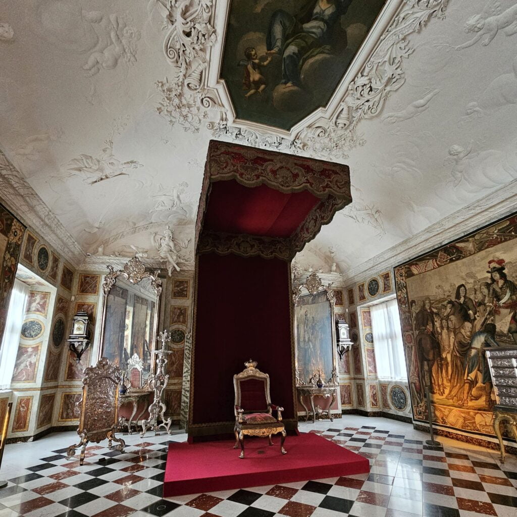 Castelul Rosenborg - sala cavalerilor, detaliu