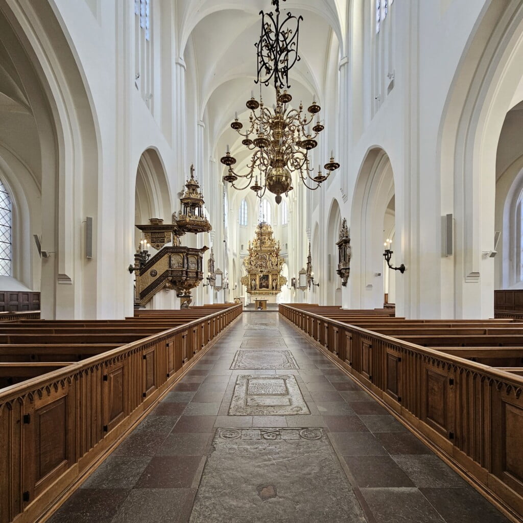 S:t Petri kyrka - interior