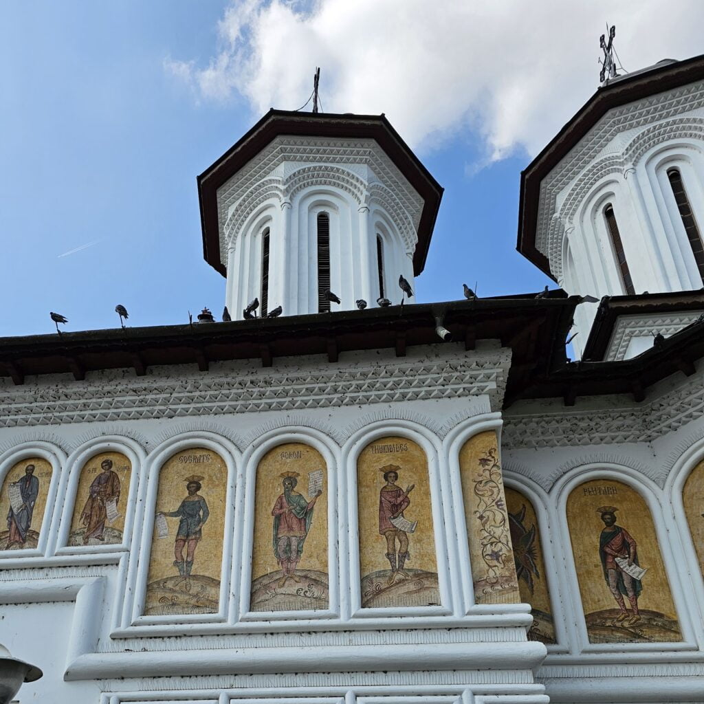 Târgu Jiu - Catedrala Sfinții Voievozi