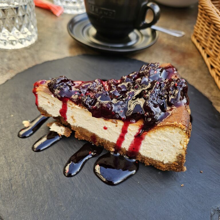 B3ton Restobar - cheesecake