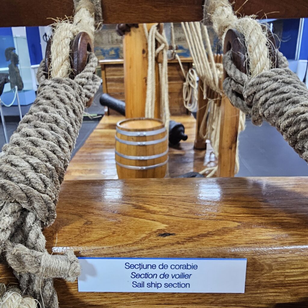 Muzeul Marinei Române - secțiune de corabie
