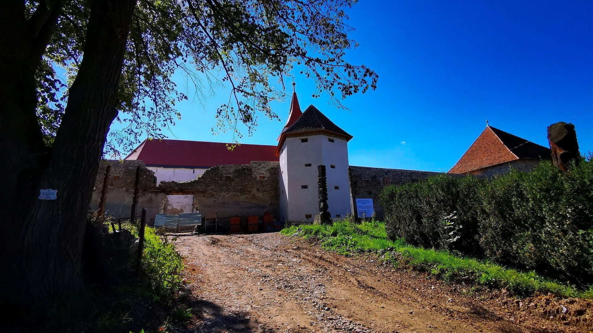 Biserica fortificată din Aita Mare - intrare