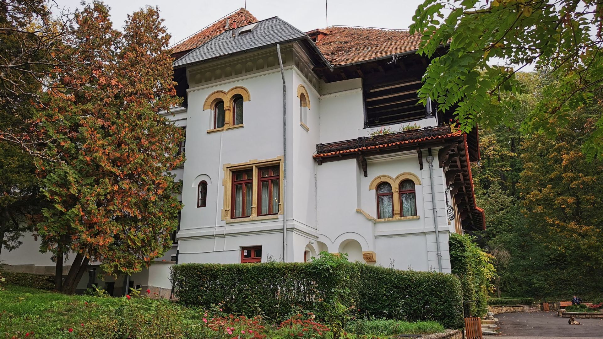 Muzeul Național Brătianu - vila Florica, exterior