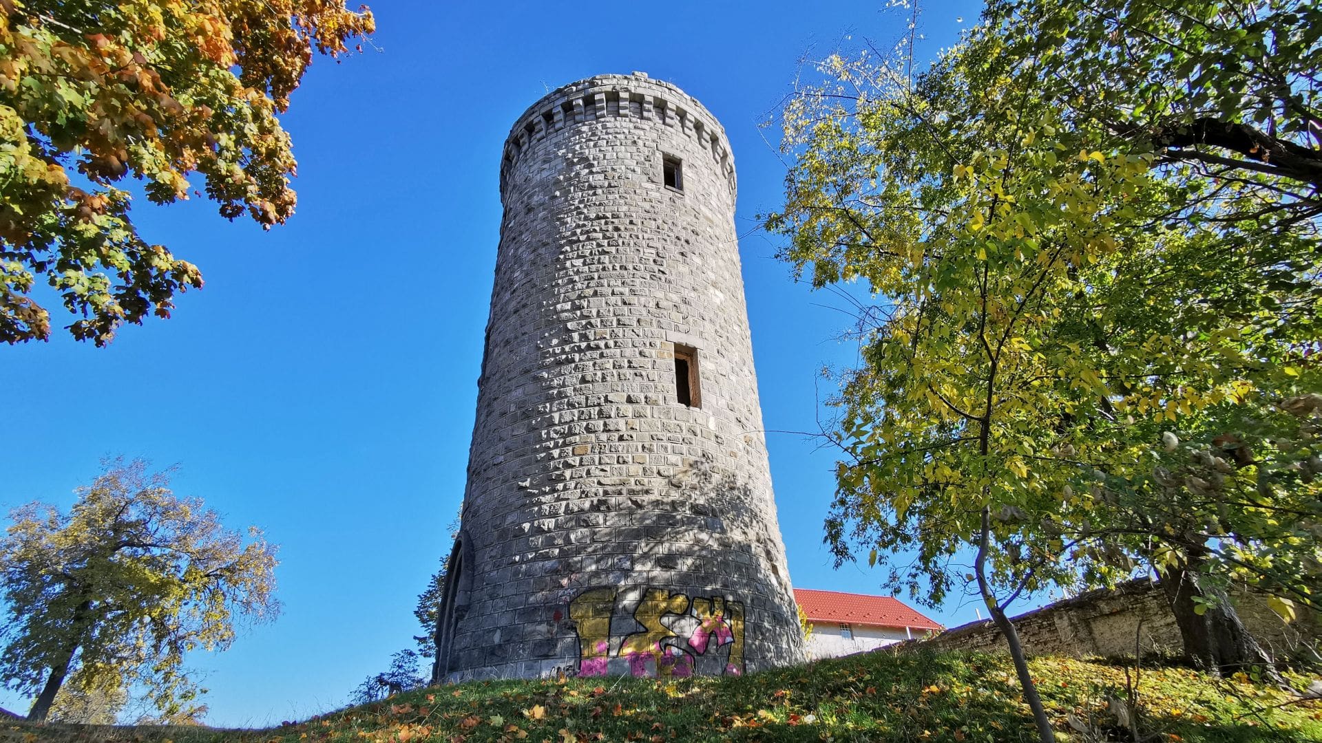 Turn de observație, palatul Micul Trianon